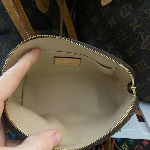 Monogram Cosmetic pouch PM sz - Picture 2 of 2